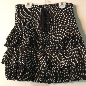 High waisted ruffle skirt